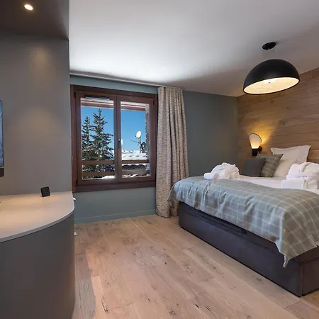 Chalet Superbe Neuf Avec Jacuzzi A 1650 - Fr-1-563-144 (adults Only) Courchevel